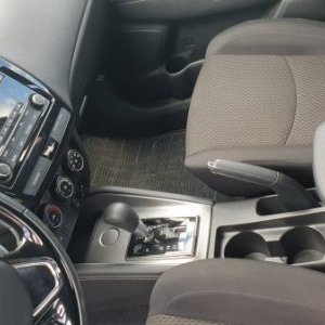 foto Mitsubishi ASX 2.0 Mivec Invite 2WD CVT automat benzin